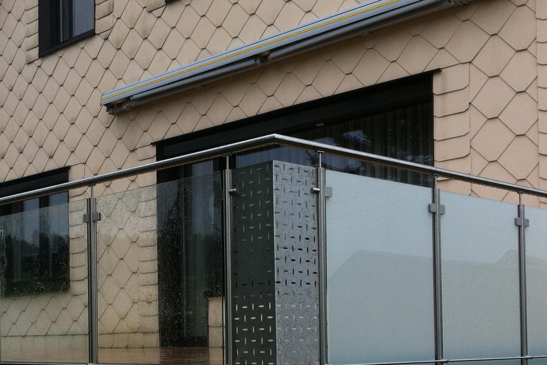 Geländer aus Stahl Edelstahl für Treppe und Balkon